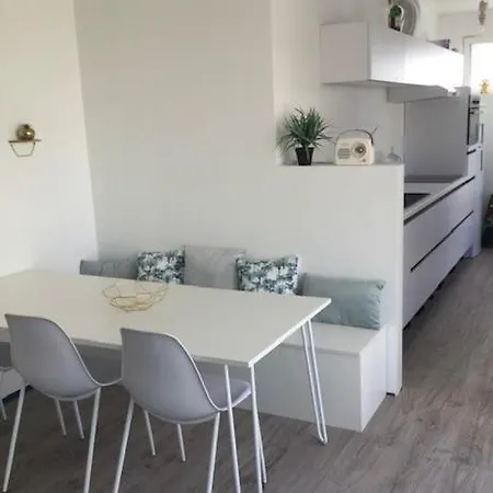 Apartment Nieuwpoort-bad Met Groot Terras